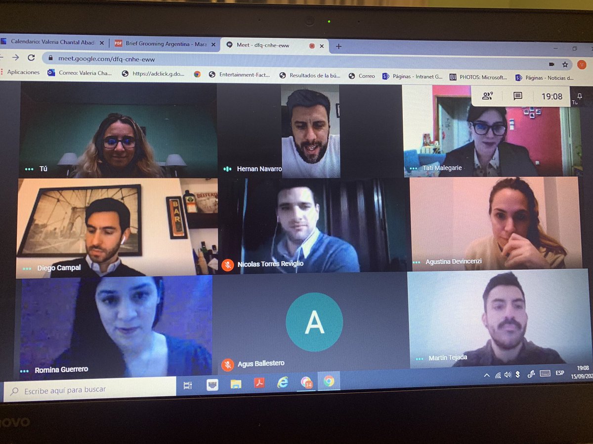 ValeAbadi's tweet image. Junto a muchos #Dircoms @circulodircoms terminando el día participando de la #maratonsolidariarrpp 
Excelente trabajo @ConsejoRRPP @cattoni 👏👏👏👏👏