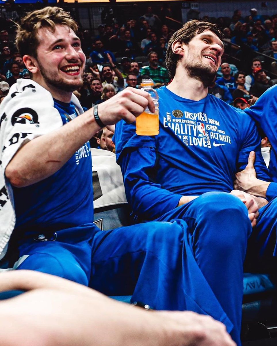 dallasmavsshop's tweet photo. #REPOST • @dallasmavs 𝐓𝐨𝐩 𝟏𝟎 𝐌𝐨𝐦𝐞𝐧𝐭𝐬 𝐨𝐟 𝐭𝐡𝐞 𝐒𝐞𝐚𝐬𝐨𝐧 • 9️⃣: When Bobi saved the day... Twice. 😂🧹 #BobiContent The Tallest guys in the City! Shop our City Edition Collection here: https://t.co/evomYVwUMn while on sale #Sale https://t.co/z4GgYcej77