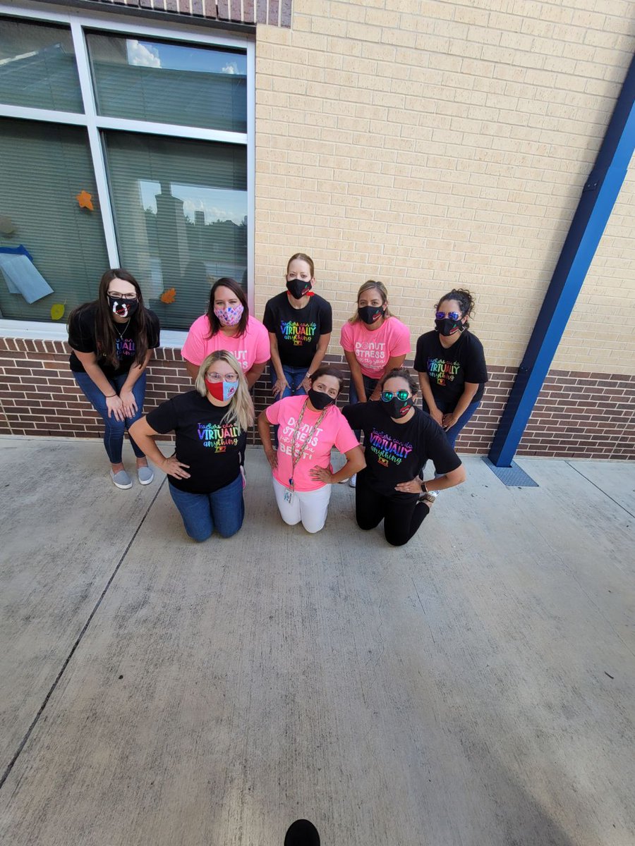 Andrea Zelenak tweet media