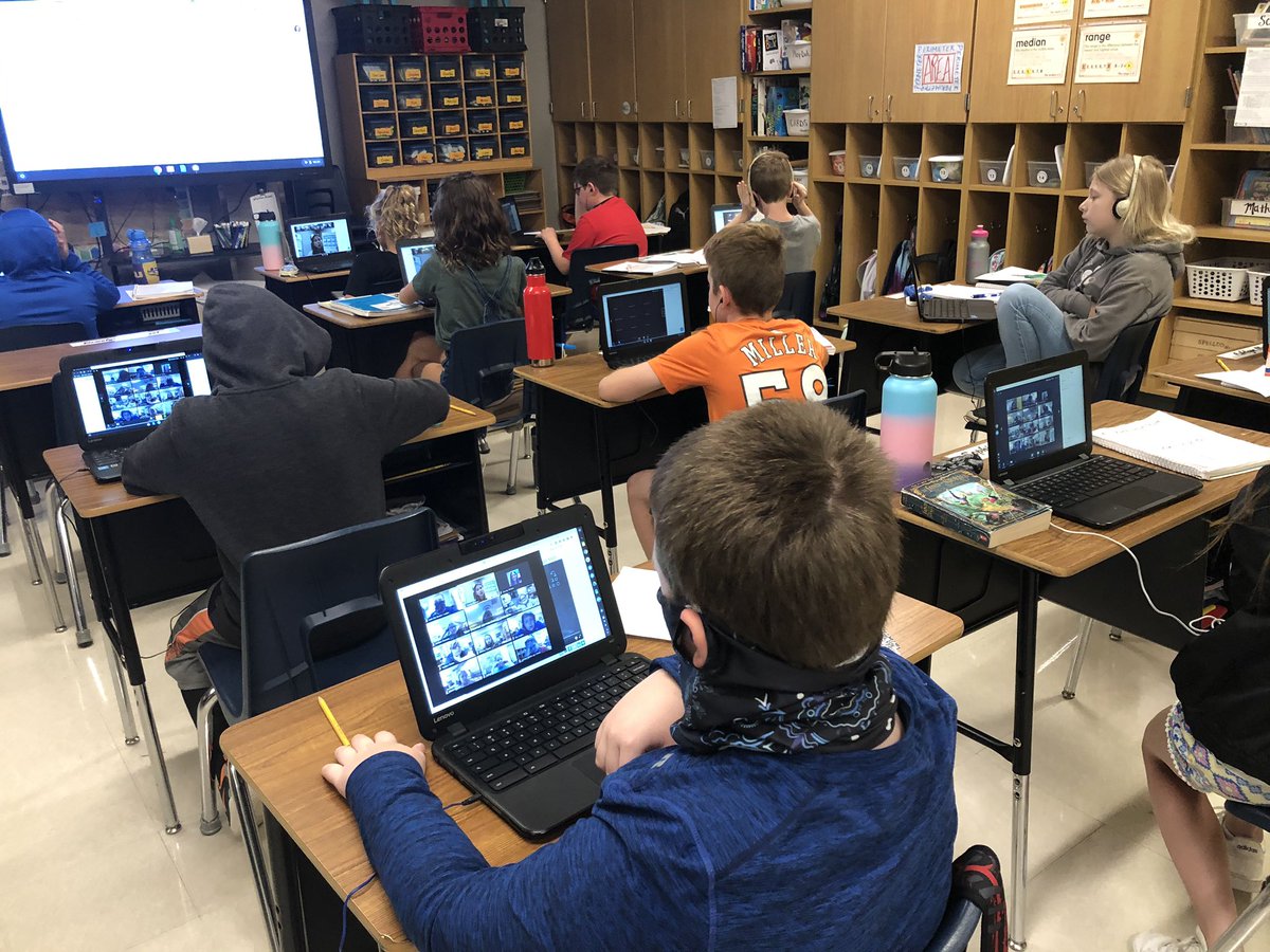 MrsHuberPCSD32's tweet photo. Counseling, zoom style. Another new first for us and we rocked it!! @D32MrsWeber #pesd32 https://t.co/lmhiYXDDKs