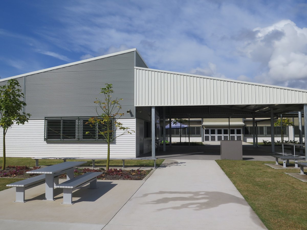 QLDEducation's tweet photo. Check out the brand new $24.4M Lee Street Special School. 😯

👷‍♀️👷‍♂️ Stage 1 of the new school opened to Years 7-12 students for Term 1, 2020 with stage 2 construction expected to commence soon. #buildingeducation #qldstateschools https://t.co/tKcjWgH1PG