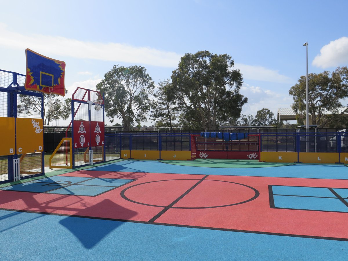 QLDEducation's tweet photo. Check out the brand new $24.4M Lee Street Special School. 😯

👷‍♀️👷‍♂️ Stage 1 of the new school opened to Years 7-12 students for Term 1, 2020 with stage 2 construction expected to commence soon. #buildingeducation #qldstateschools https://t.co/tKcjWgH1PG