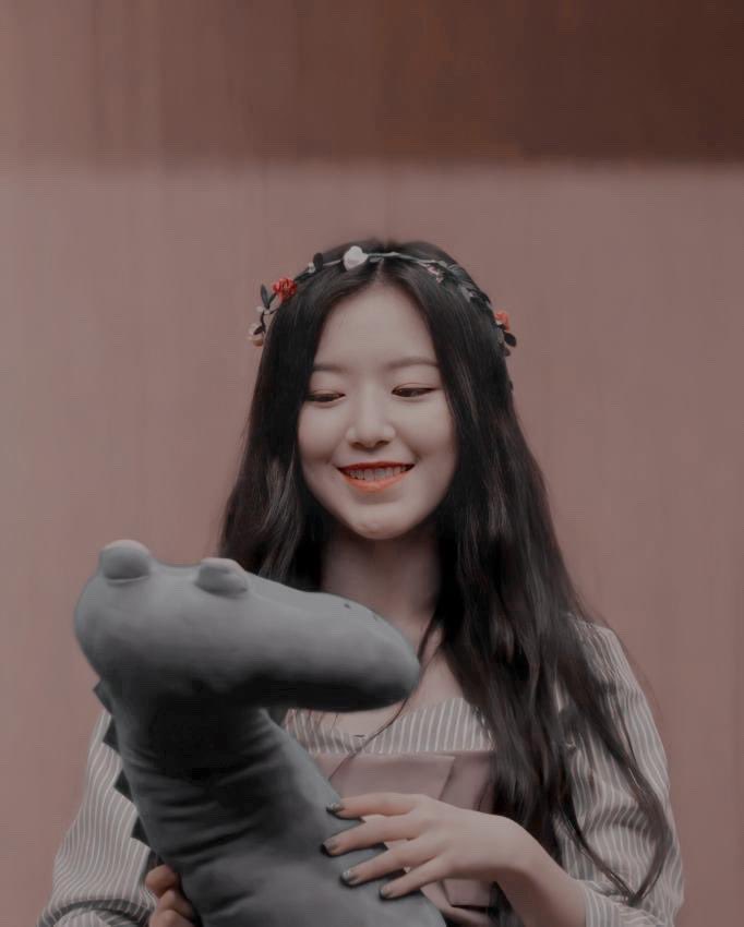 uy_oug's tweet photo. -𝘭𝘪𝘵𝘵𝘭𝘦 𝘨𝘪𝘳𝘭🍇 https://t.co/lxRoWTxzss