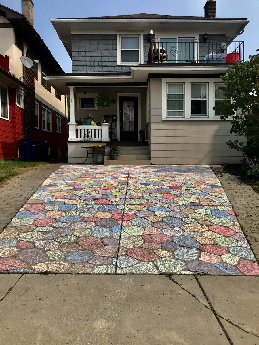 mystic2moon's tweet image. Felt artistic today with chalk #Tueadaythoughts