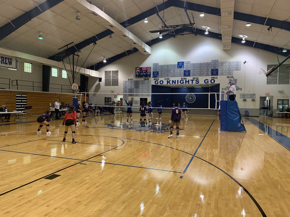 KGNSsports's tweet photo. It was fun, surreal, and very different to out covering a live sporting event for the first time in just over 6 months. Hope this is the restart to something good for the Knights and all of Laredo! https://t.co/weITtwqxJo