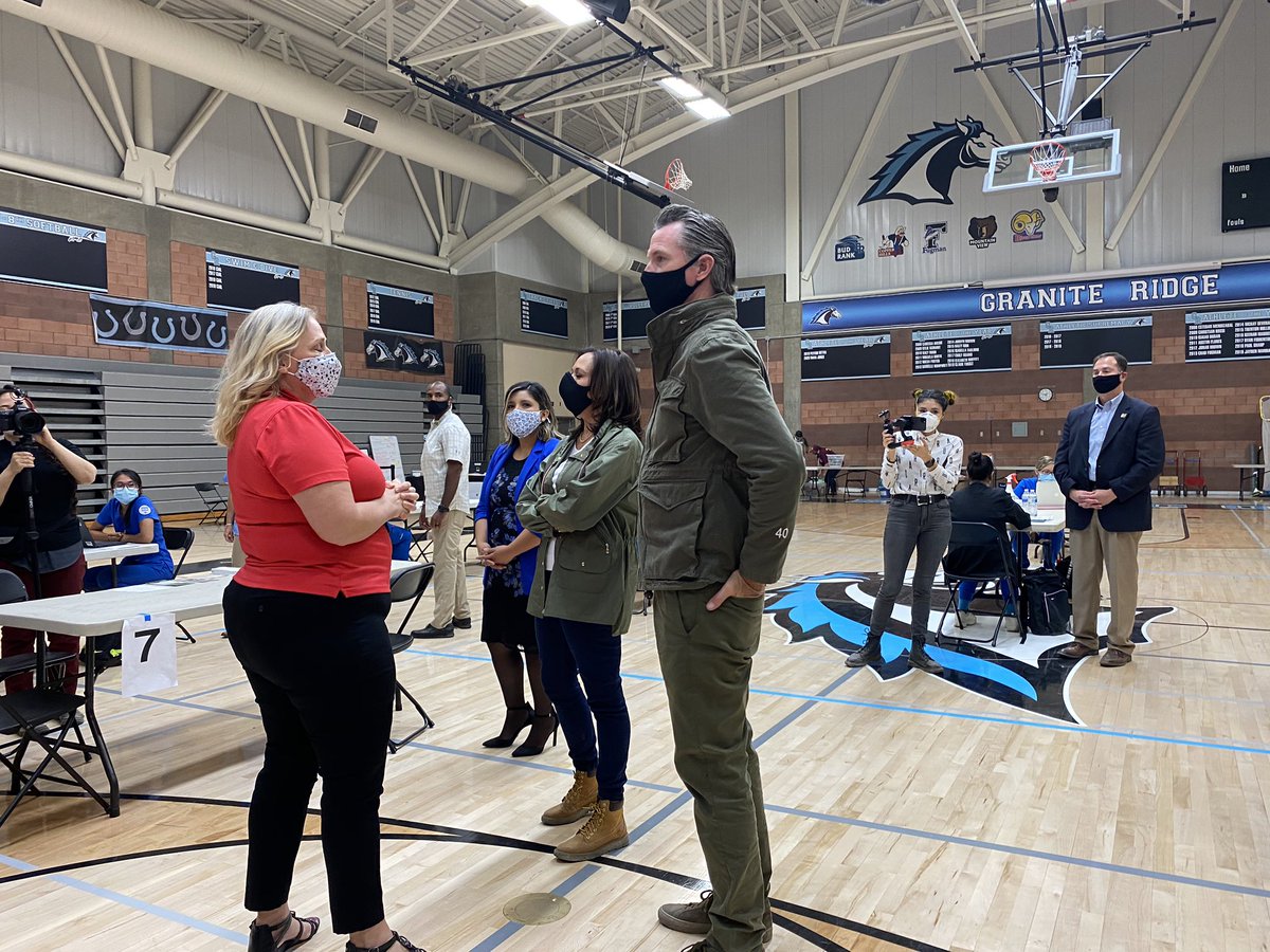 Next stop was an evacuation center inside a local school gym in Fresno. Harris thanked the volunteers and told them said, “I know you’re helping people you’ve never met before, who you’ll never meet again and may never know your name.”