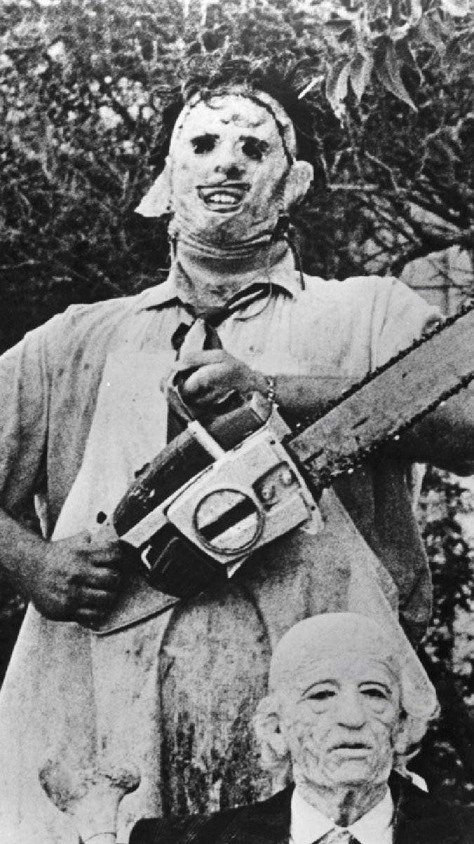 leatherfacestan's tweet photo. leatherface phone wallpapers ✨✨ https://t.co/TqX3MWVRPV