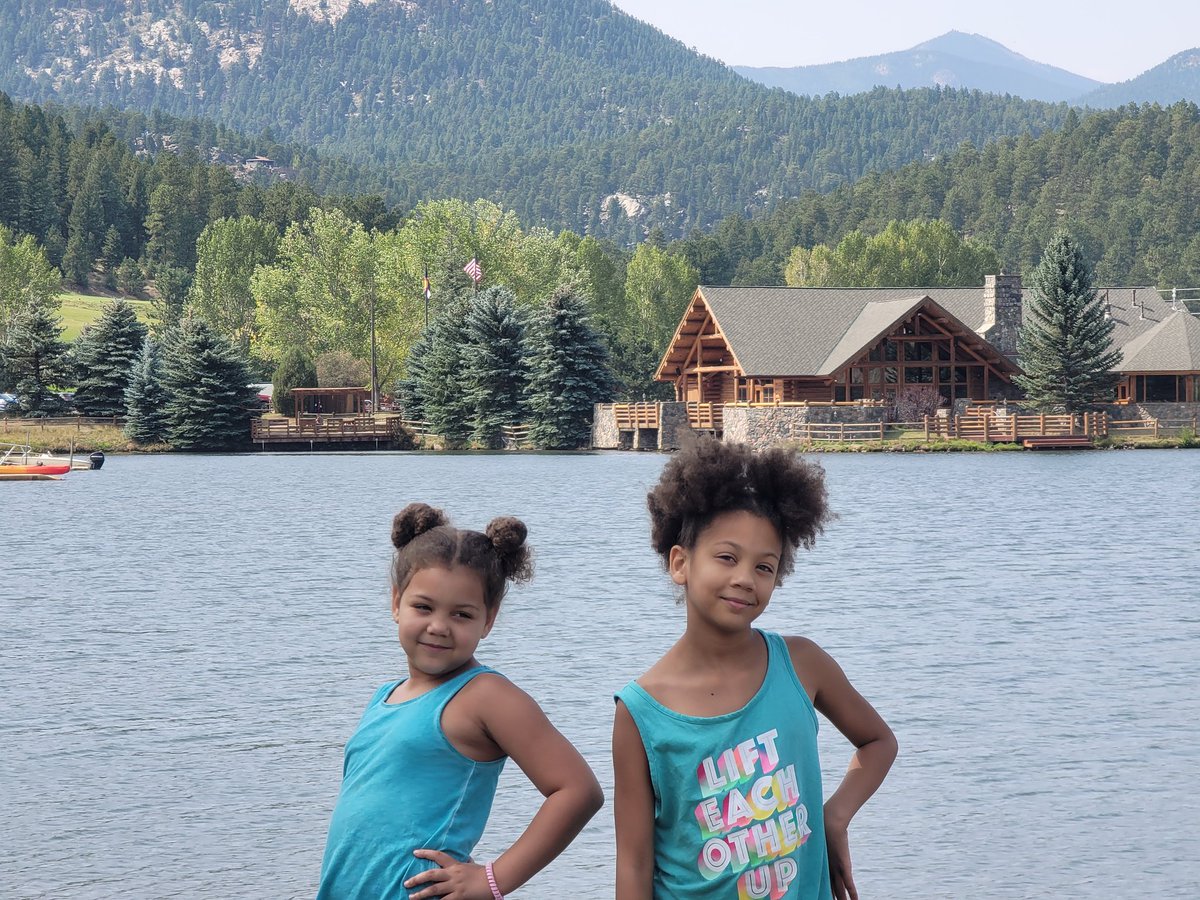 JComedy1's tweet photo. Had a fun time visiting Evergreen Colorado today!! #GalaxyNote20Ultra #Note20Ultra #withGalaxy #SamsungMembers #phoneogrophy #Photography https://t.co/vpDTJuU4sL