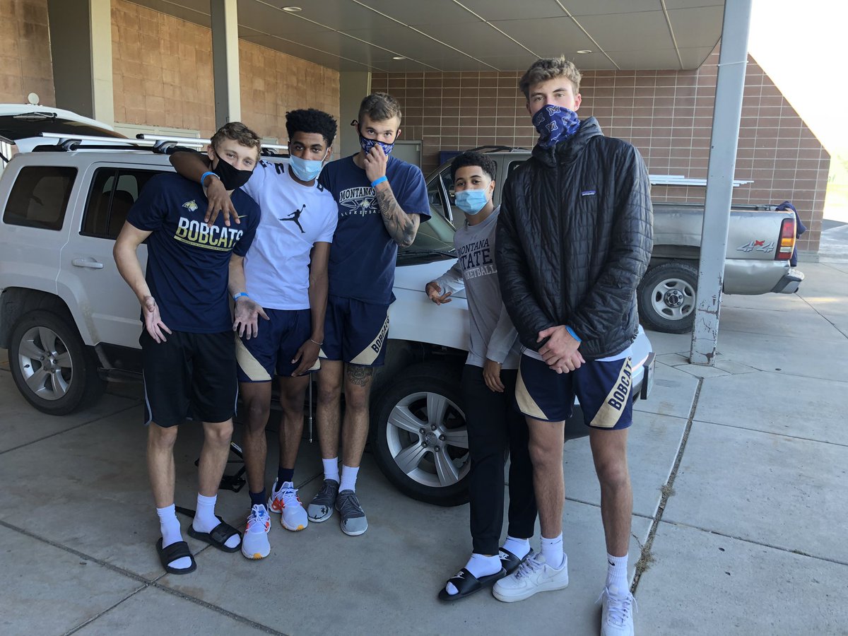 MSUBobcatsMBB's tweet photo. A look at the squads for the last Real Life Tuesday 📸🛠 

#UBUNTU x #GoCatsGo https://t.co/EJHAuwEfUx