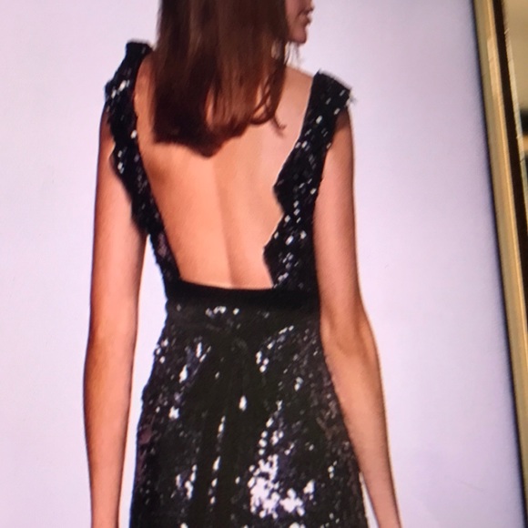 NanikiPosher's tweet photo. So good I had to share! Check out all the items I'm loving on @Poshmarkapp #poshmark #fashion #style #shopmycloset #freepeople #gucci: https://t.co/VAMlK1xkkn https://t.co/3730usb06Y