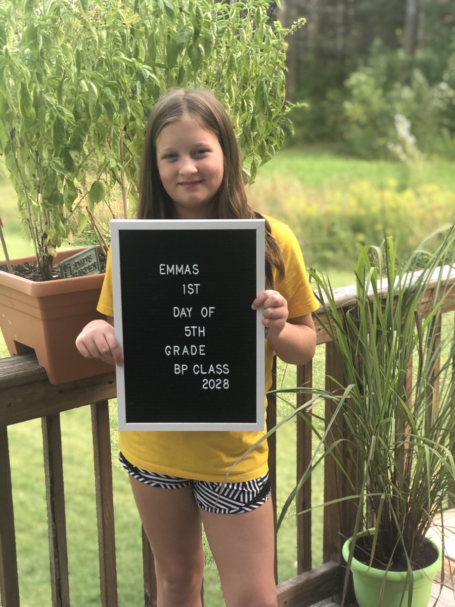 BPpatriots's tweet photo. Day #2 of the new school year is in the books! Submit Back-To-School photos to millert@bpcsd.org by 9/18. #WelcomeBackBP https://t.co/OBZY3nrCe4