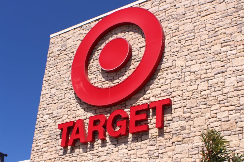 ClarkDeals's tweet photo. New Target RedCard holders save $40 on a $40+ future purchase - Clark Deals
#clarkdeals #savemoney #dealoftheday #target #targetfinds #targetdeals #targetredcard #tuesday https://t.co/VBINK3ioKH https://t.co/RU99Izo0vX