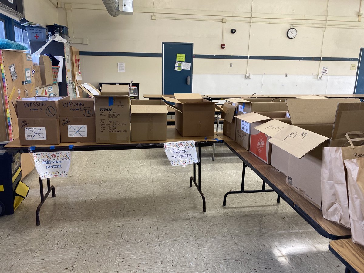 Dear Carver Community,
If you have not picked up your child’s supply bag, please do so this week.  We will be here tomorrow, Thursday, and Friday from 8:00am to 3:00pm.
Thank you,
Ms. Vera