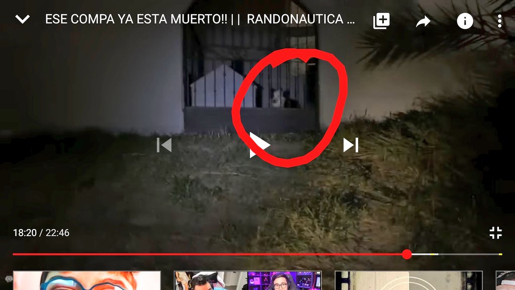 Boy_Alon3's tweet photo. @HasvikMC @barcagameryt 
Neta nadie vió esa cosa detrás de la reja? Incluso se agacha cuando le llega la luz https://t.co/fSTTIBAZEW