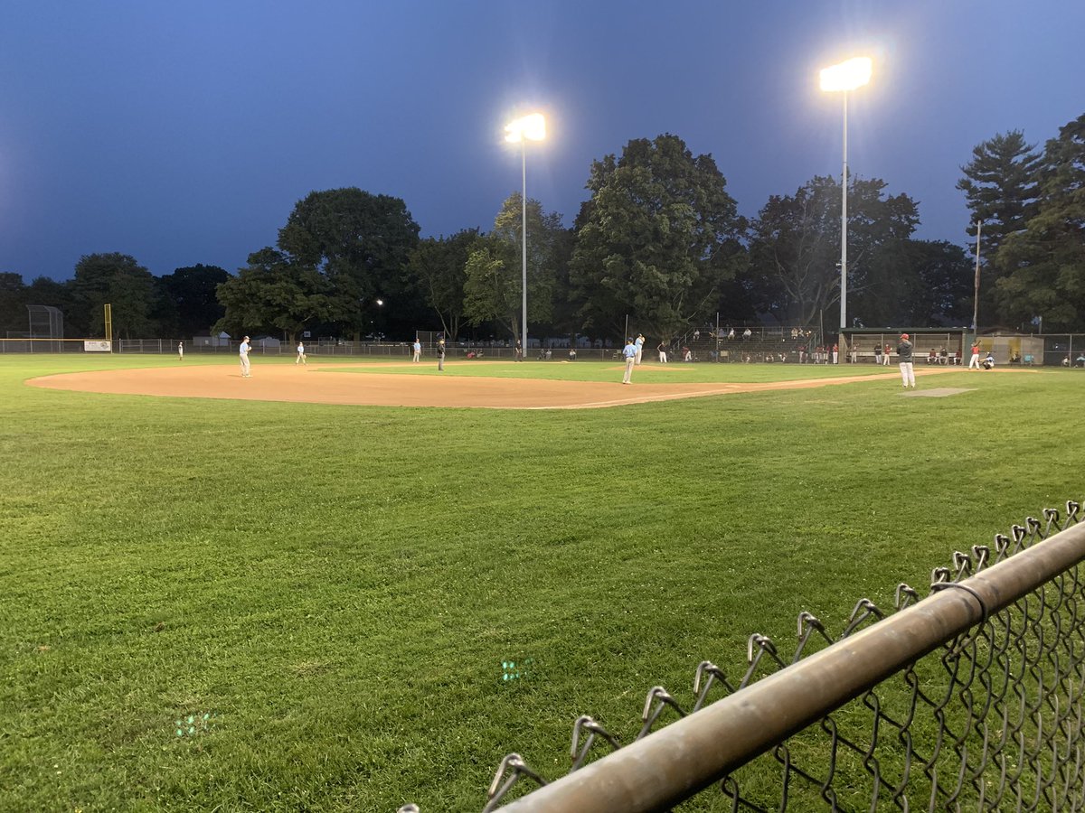 EHMlegion's tweet photo. Great night for a game....15’s v Ellington #ehm #cteba #fallball https://t.co/oTWxQBtYr7