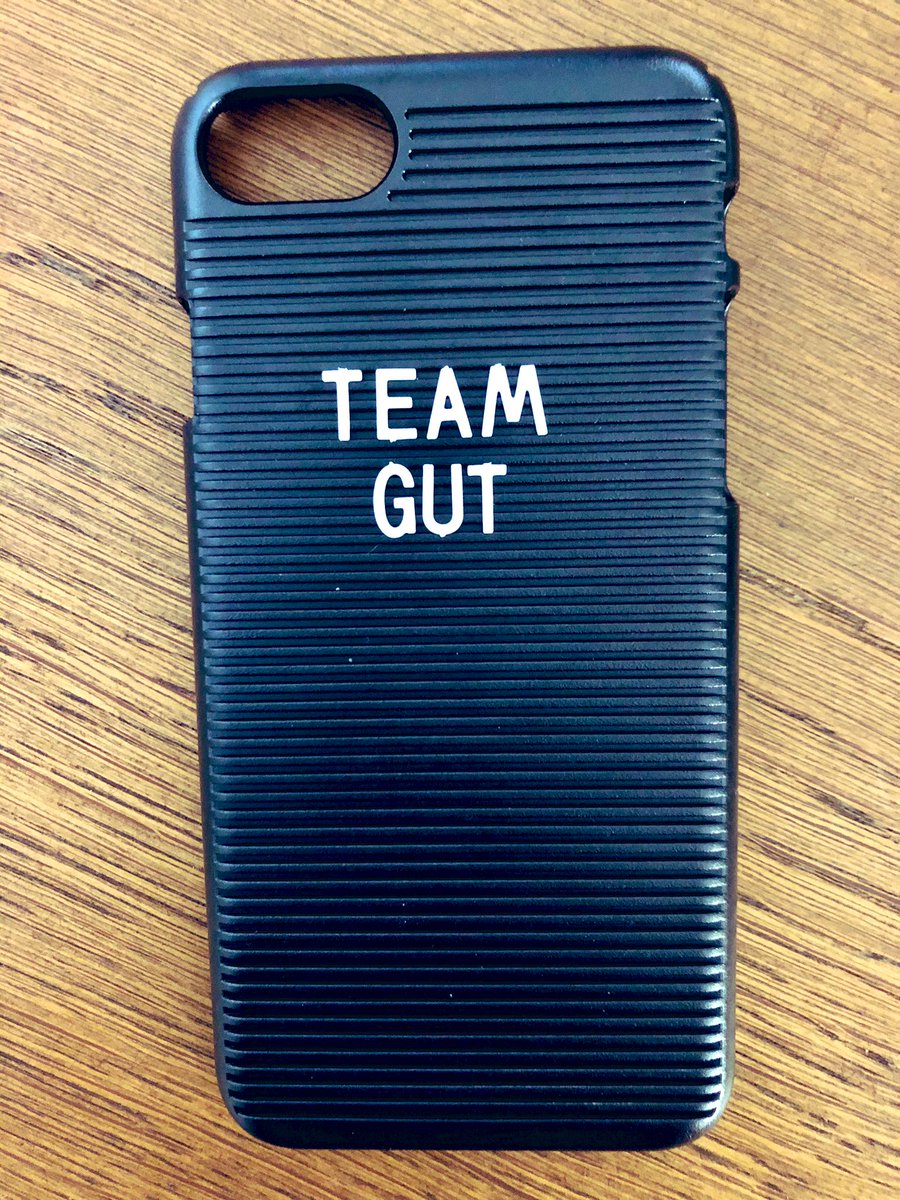 ImmunoRach's tweet photo. When you haven’t done gut flow for a while and you’re genuinely excited about it... time to switch up the old letter board phone case! ...and pack 1000 snacks. #teamgut #mucosalimmunology #eosinophils #flowdays https://t.co/d226VyNYwB