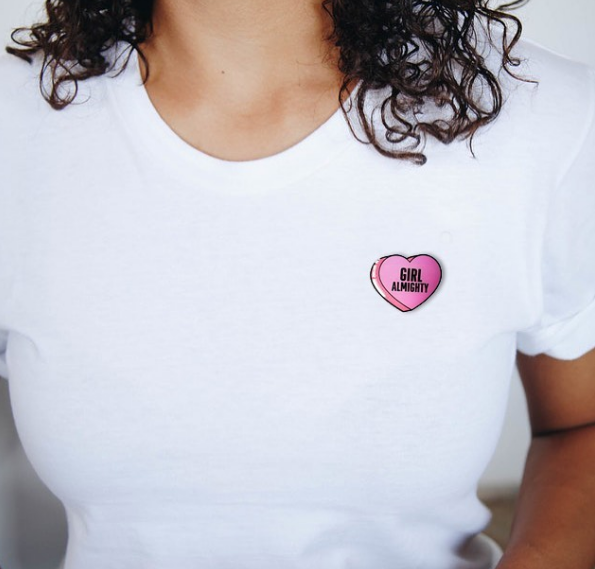 metalxcustom's tweet photo. Easily style your plain white tees with custom pins from #MetalXCustom 💖 https://t.co/lQGInTp3Av https://t.co/r5eXiDWsYW