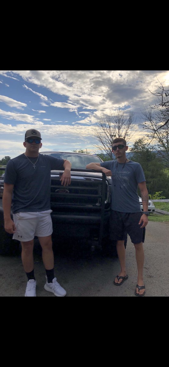 zackschmidt_22's tweet photo. Companionship ✔️ https://t.co/KfC3sUM5IB