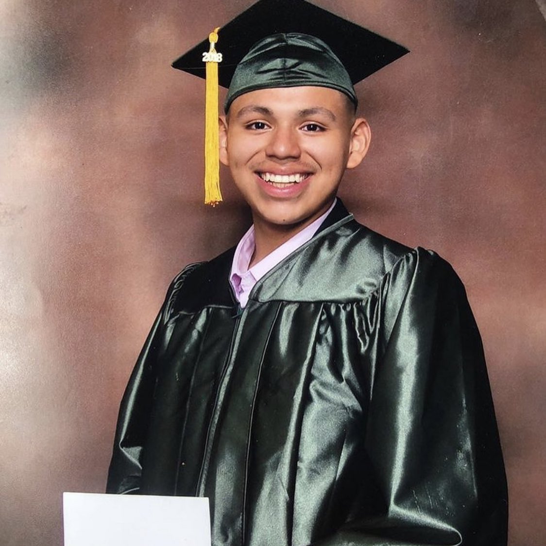 Andres Guardado 18 years old From El Salvador  June 18, 2020Click the link and sign and donate  #JusticeForAndresGuardado  https://linktr.ee/justice_for_andres_