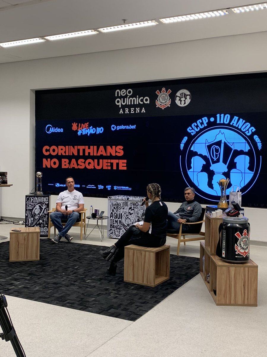 corinthiansbskt's tweet photo. Demétrius ao vivo na Live #Timao110
Pra quem tem alguma pergunta sobre o time, acho bom assistir
https://t.co/Ldt8F8zxQz https://t.co/ZbxGM6vKGA