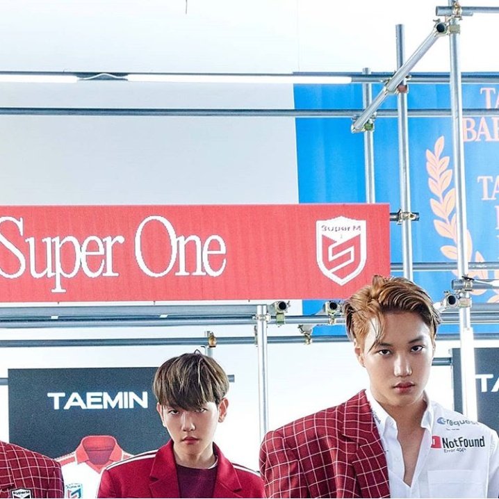Aerii39's tweet photo. Mau meninggoy, kenapa jodoh gw cakep-cakep banget sih. Kan gw jadi halu😭
#SuperOne 
#SuperM 
#SuperOne https://t.co/rQLVO1dIed