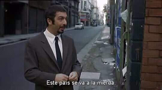chnanadlerbong_'s tweet photo. No sólo que los gastos con tarjeta pasan a ser parte del cepo de usd 200 sino que tmb se le suma una retención del 35% ADEMÁS del impuesto país del 30% o sea que el dólar ahorro va a pasar a estar $130 y el blue se va a disparar hasta saturno aprox https://t.co/OY5rlJZUDi