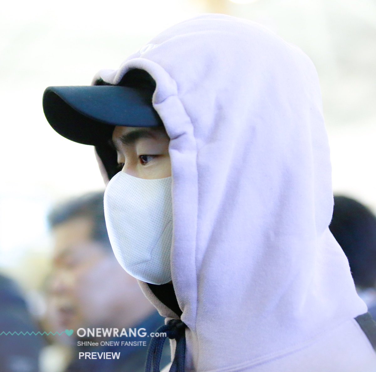 [THREAD] Onew in hoodies and sweater 