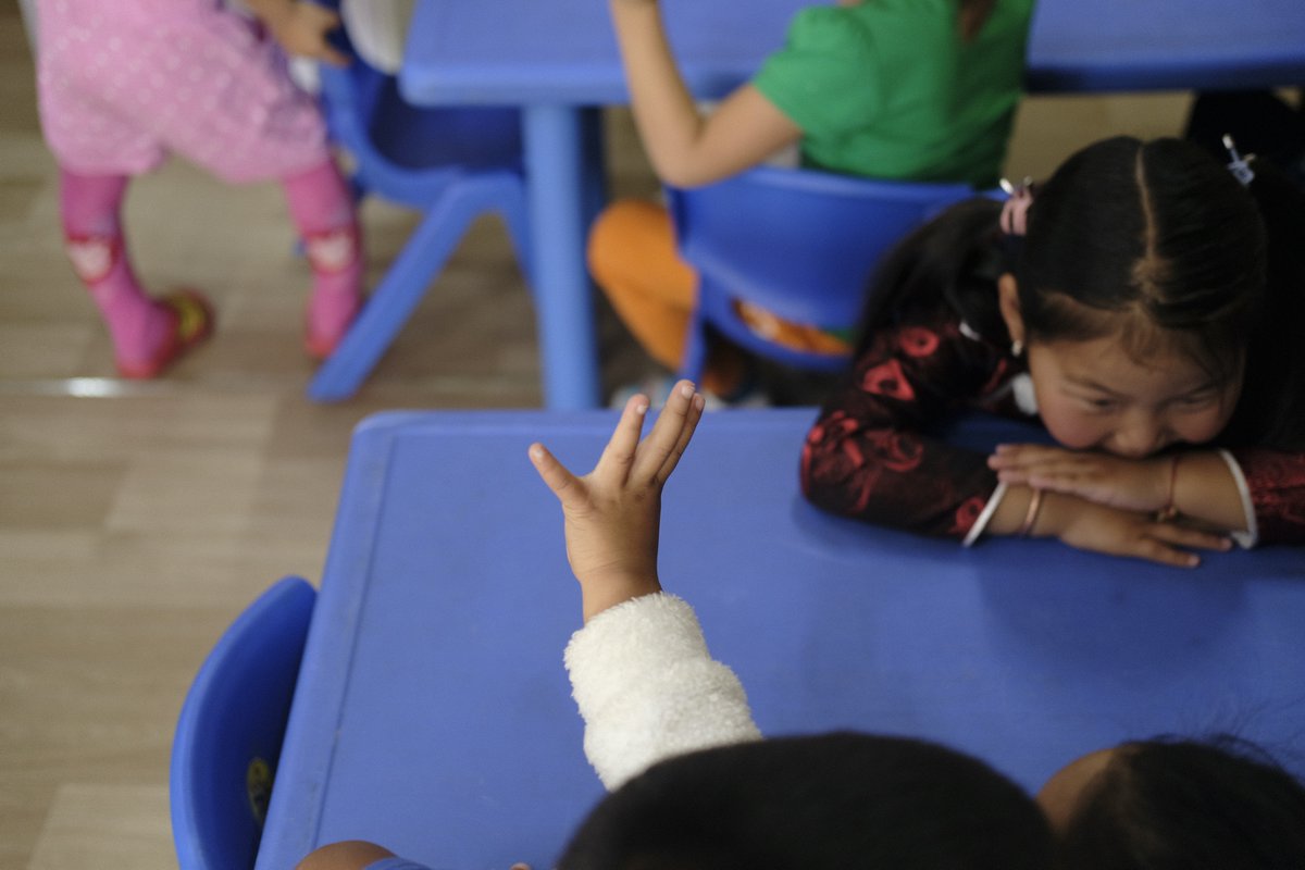 JulieVeloo's tweet photo. Who's going to make a difference today in the life of a child? 
There are children EVERYWHERE who don't have food, access to school or even sometimes something as simple as water. Please today EVERYONE..Please.. contantct anorganization that helps children&amp; bepart of the solution https://t.co/ZCa3vUgmgF