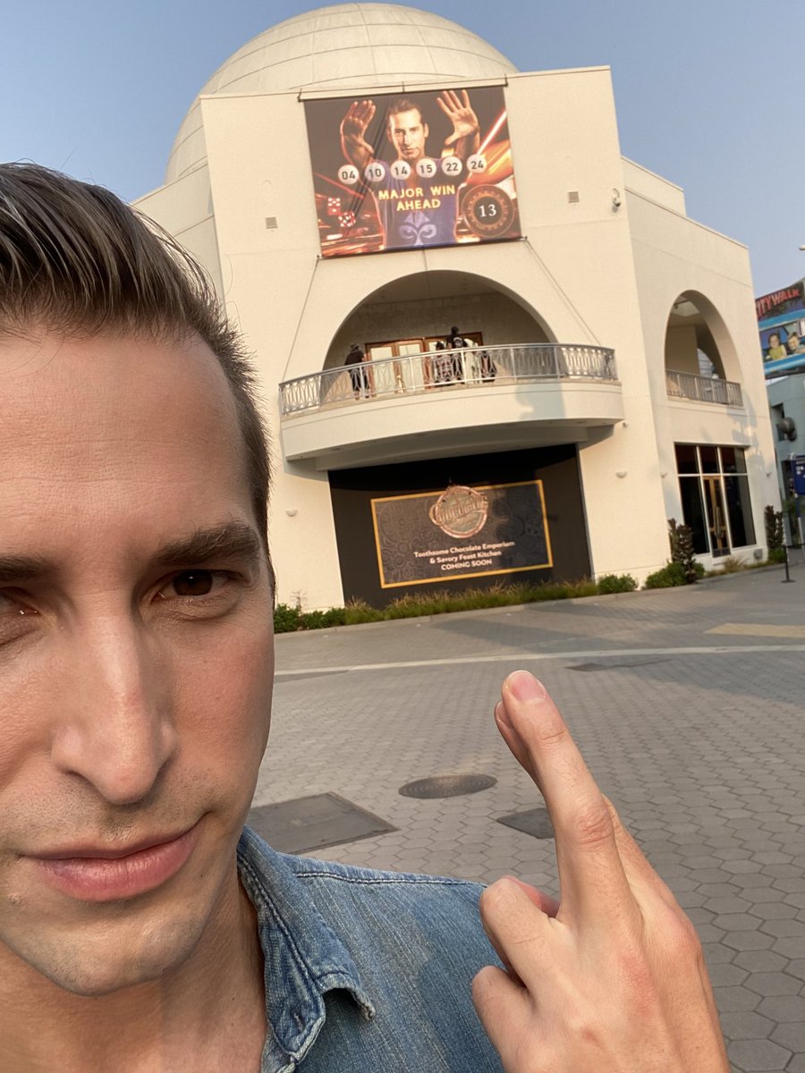 itsmaxmajor's tweet photo. Went all in tonight. My biggest prediction EVER is located at Universal CityWalk Hollywood. Go see it for yourself! #AGT https://t.co/5aawIMJVeM