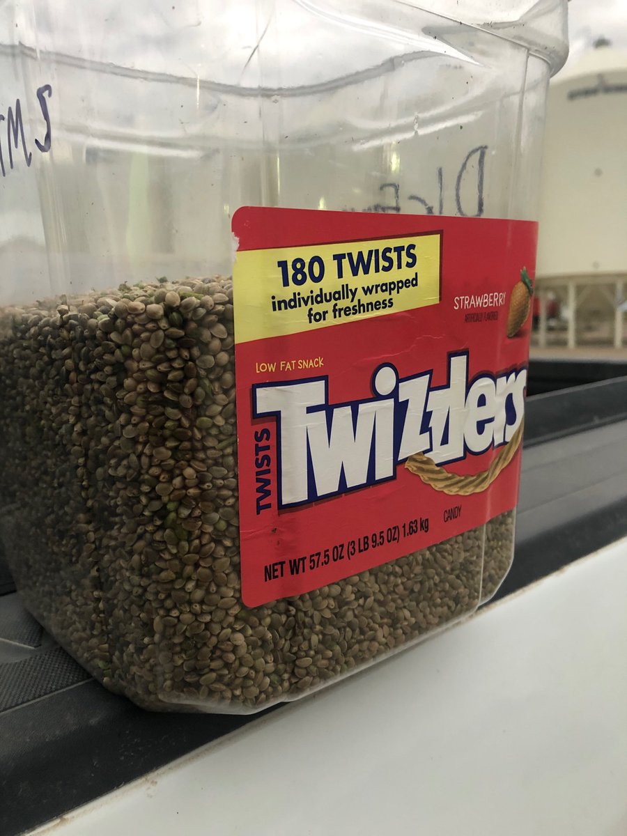 Weinlaeder's tweet photo. @DK farmsinc there’s no Candy in here.... https://t.co/ICXl1nRTet