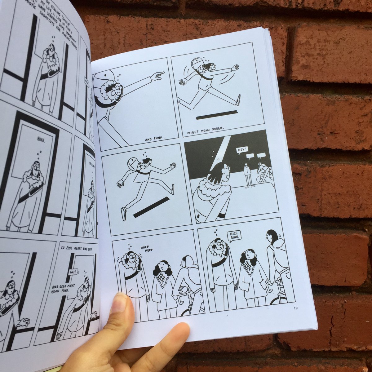 LibrairieDandQ's tweet image. New D+Q Alert: The Contradictions by Sophie Yanow is in store today!! Read more on our blog 😎 @sophieyanow @DandQ mtl.drawnandquarterly.com/posts/new-d-pl… #thecontradictions #eisnerwinner #newcomics