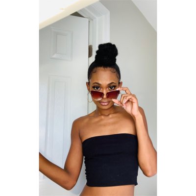 misss_perry's tweet image. I need some model pointers lol 
Cause I just knew I was getting featured in somebody magazine by this time 😭 God had other plans ; maybe one day 🤞🏽#modeladvice #NewProfilePic