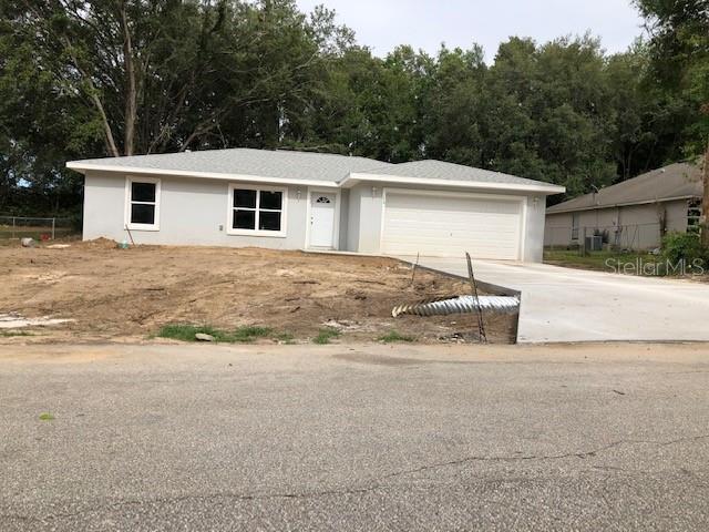 Finally - open the door to a place you and your family will love to call home. #newhome #homesforsale  cpix.me/l/104458256