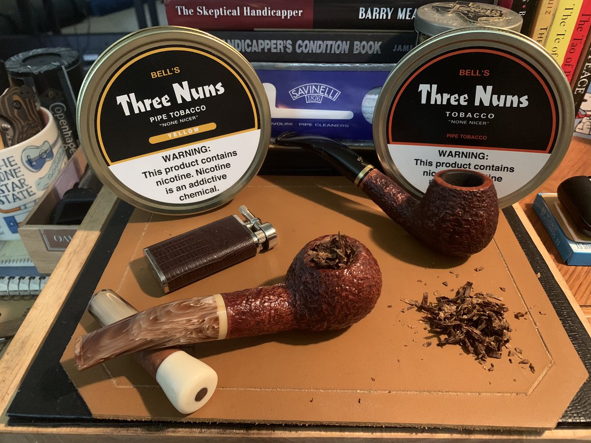 UncleMax313's tweet photo. @BriarReport @Friedonald @DesertPinePiper @stummels @ScriptoMr @VAPiperYTPC @padrepiper @mauishotdogs @sacredsmokes @the_badgerpiper Happy Tuesday, #BOTBs &amp; #BOTLs This is muuuch needed!! 🙏🙂#Savinelli #TobaccoPipes #ThreeNuns #Atoll #RhodesCustom GottaRelax #NiiiceEscape🤙 https://t.co/V8fWD0CPOU