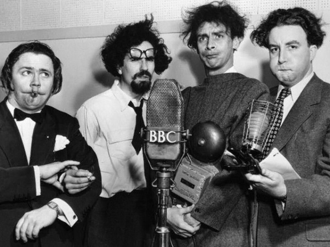 Smithyshere's tweet photo. Since itβs the birthdays of both #PeterSellers and #HarrySecombe letβs drink to them both in the pub where #TheGoons met to write those early scripts #SpikeMillligan #MichaelBentine #GraftonArms #StruttonGround #Victoria #comedygreats #goldenageofradio https://t.co/TSGgPK7tXH