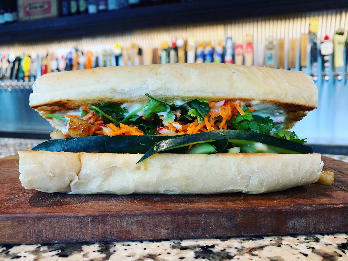 BOW: Bahn Mi

Braised Pork Belly
Pickled Radish
Pickled Carrot
Cucumber
Lime-Dill Mayo
Cuban Roll

#burgeroftheweek #bahnmi #pintroomlittleton #littletoneats #littletoncolorado