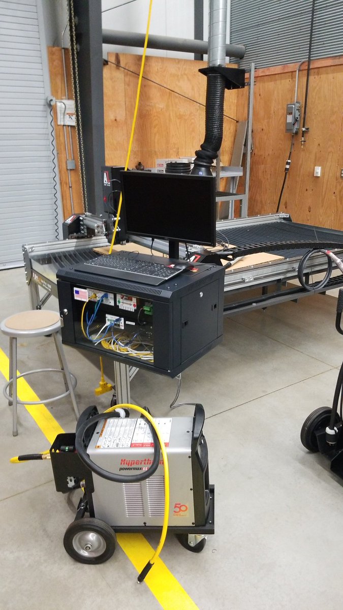 MrDubs_PM_andW's tweet image. Finally arrived. 4 x 8 plasma table from @arclight and @Hypertherm...just got the power hooked up. Tomorrow is dial-in time #makeworkcoolagain #precisionmachining #welding #GSD @sd129