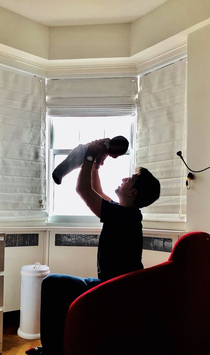 LMMthings_'s tweet image. Lin holding  h i s  baby