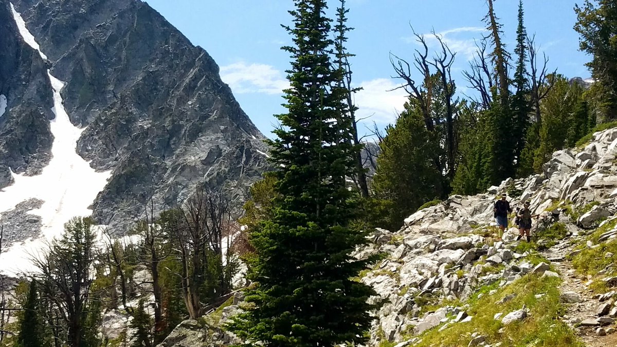 TroutUnlimited's tweet image. The Strawbridge Family walks in the footsteps of Lewis and Clark on their way south along the #ContinentalDivideTrail. bit.ly/339Kg43 #HikingTheCDT#Idaho #Montana