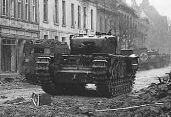 For various reasons we tend to overlook the Churchill V.It rarely crops up in games and lacks the AVRE's undeniable yeet-factor.The 95mm's stubby profile makes for a distinctive, if rather derpy look. /2