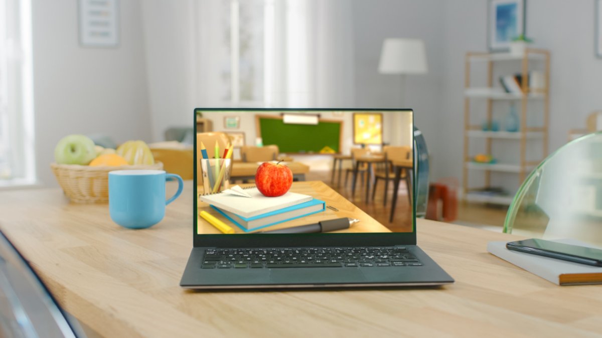 Happy first day of school to a lot of students today! No matter how you're starting this year - in person, remote, or a mix - we wish you ALL the best. The keyword for the year is: Adapt! #FDOS2020 #School  smartcollegevisit.com