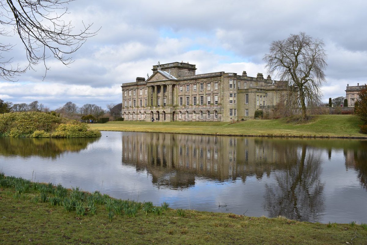 Make sure you follow Historic Photographer of the Year on Instagram buff.ly/3h7Uo2u  and Twitter <a href="/hpotyawards/">Historic Photographer of the Year</a> for more amazing images of the world's historic sites including this one of Lyme Hall in Disley, Cheshire. <a href="/NTLymePark/">NT Lyme</a> 
📷 Emma Neil