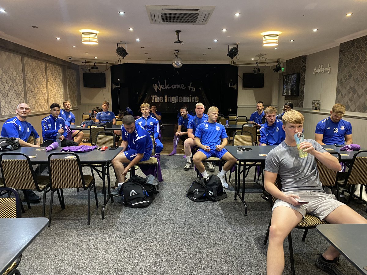 b_brett31's tweet image. Socially distanced pre match talk! Cup final @St_Marys_AFC massive game tonight come on boys!! #intermediatecupfinal #ERFA