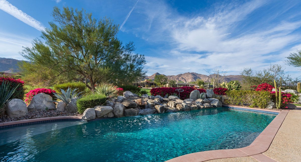 A Pristine Desert Escape at BIGHORN Golf Club
173 Kiva Drive |  furnished | 5 beds, 5 ½ baths 🌴⛳🌞
Find out more about this dream retreat: bit.ly/2ynbl8x 
#BIGHORNLifestyle #LuxuryListings #PalmDesertRealEstate
