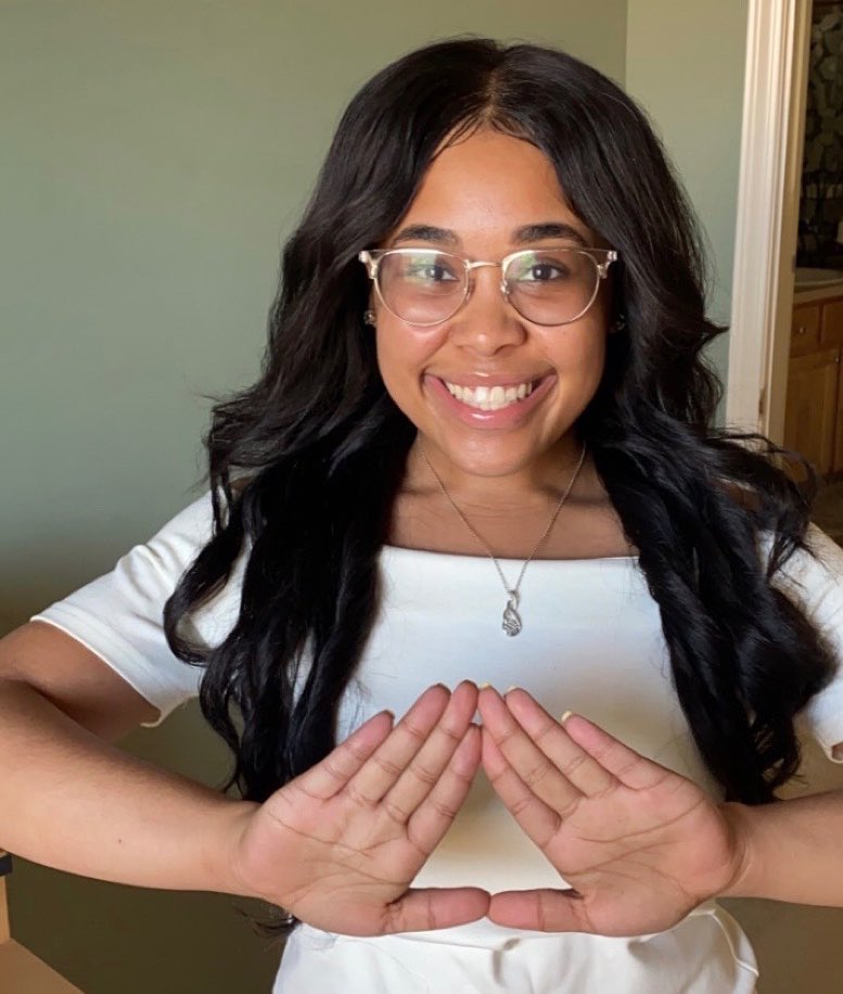 DSTThetaTheta's tweet image. The Tenacious Theta Theta Chapter of Delta Sigma Theta Sorority, Inc. congratulates Soror Murray as the 2020-2021 Michigan State Facilitator! Way to be Tenacious, we’re so proud of you! ❤️ #ThetaTheta #dst1913 #service