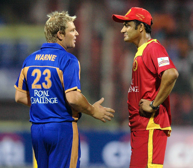 (8) January 2008 - he broke the 600 barrier, to stand behind only Shane Warne and Muttiah Muralitharan, emphasising his contribution to spin's golden era.