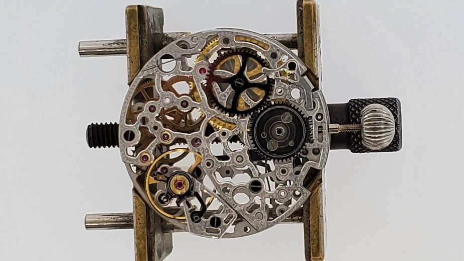 shamiwatchmaker's tweet photo. #watch movements aren't just the parts that make the watch work.  This @Chronoswiss Opus movement is a work or art in its own right.

Like what you see?  Give us a like and follow for more fun pictures and great info on watches, #watchmaking, #gemstones, and #jewelry! https://t.co/R18np5WXfq