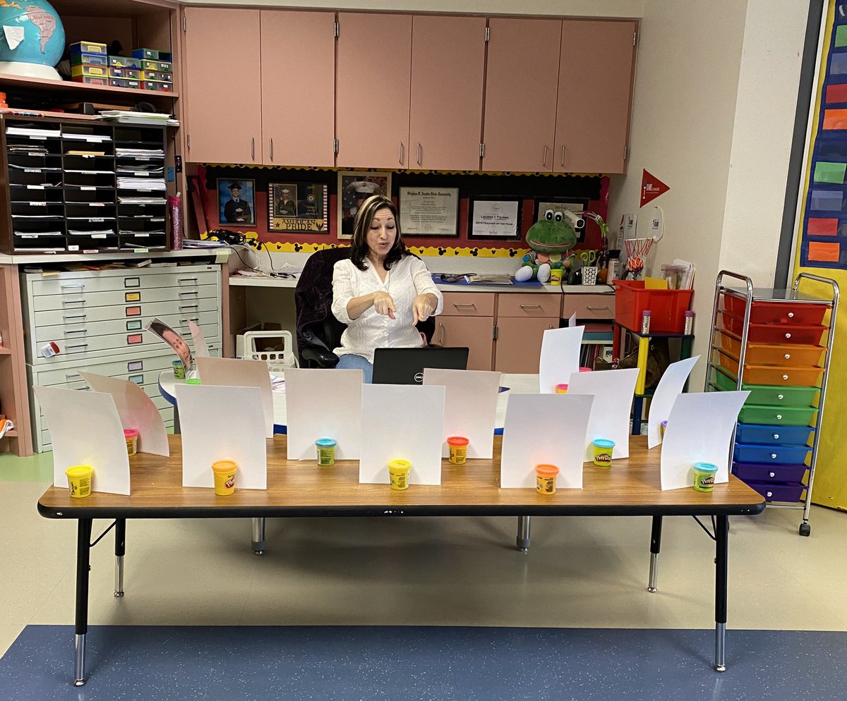 FierroMs's tweet photo. By golly I’m making SURE my precious students keep me company!! #PandaGameChanger
#EveryPandaEveryDay
@PierceECPandas
#PandasSuperPrek3 https://t.co/WzYyuV22Fj