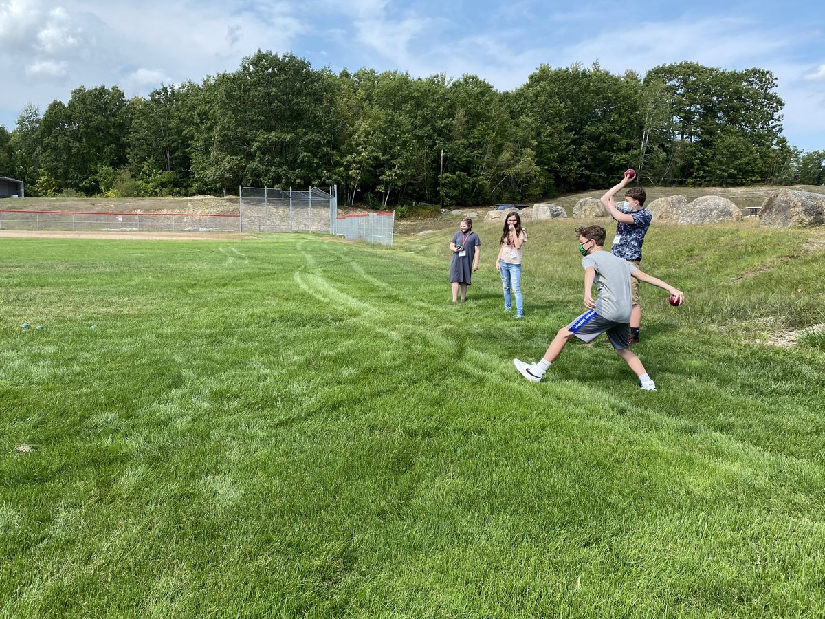 susanaelse's tweet photo. Else/Savoy family group playing Bocce #HDHSpride #classof2024 ⁦@HdSavoy⁩ https://t.co/mHT0ZcraT7