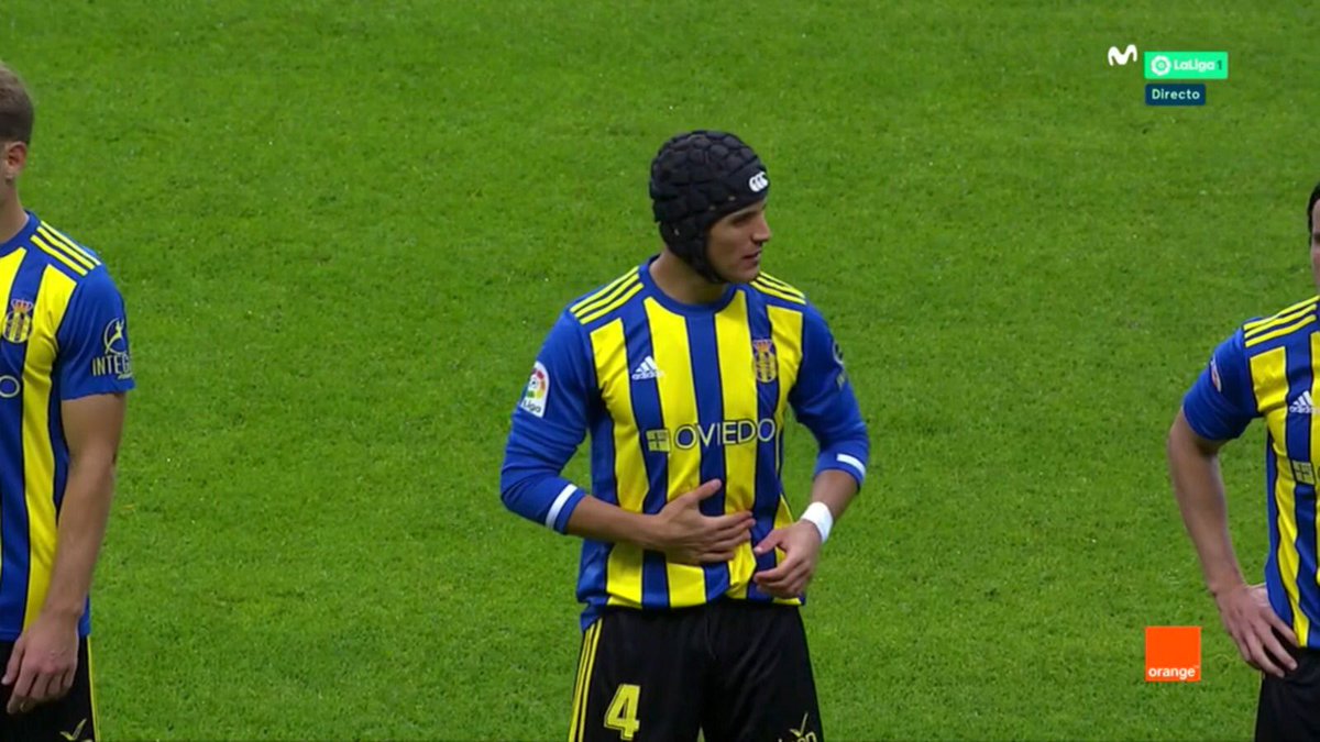 And for the 94th anniversary they paid tribute to Real Stadium Club Ovetense, who more than yellow and black also played in yellow and blue. Again the shirt was used in a match and sold as a limited edition in the club shop.